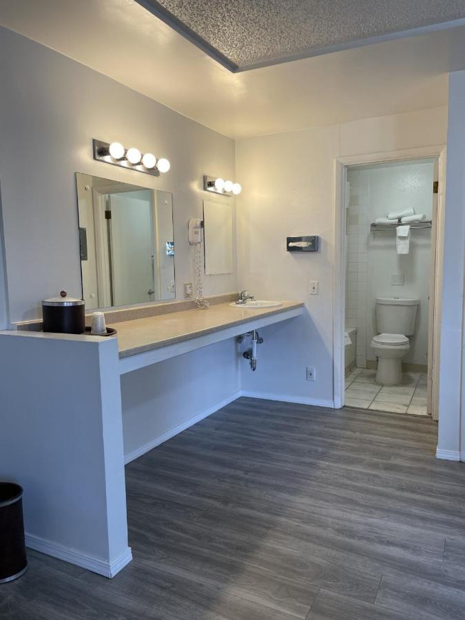 Rodeway Inn & Suites Omak - Okanogan מראה חיצוני תמונה
