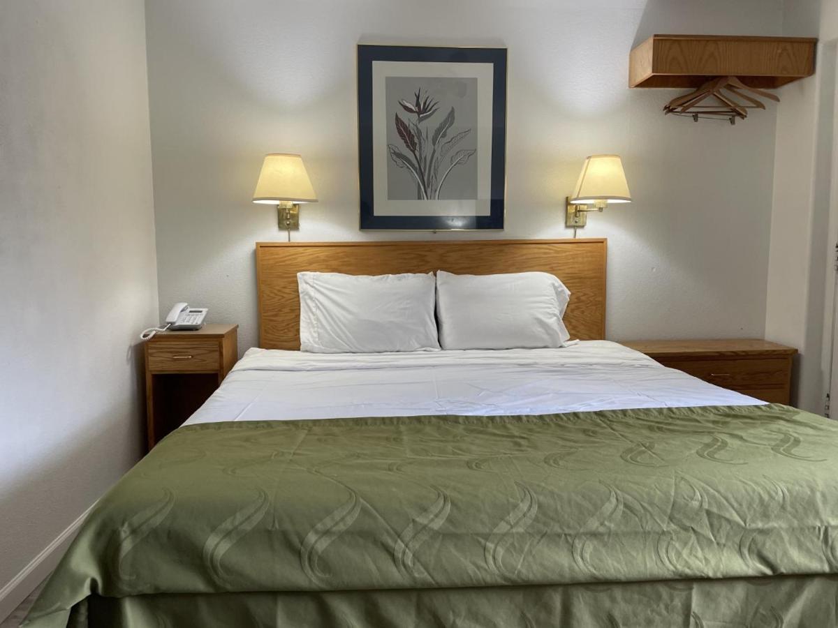 Rodeway Inn & Suites Omak - Okanogan מראה חיצוני תמונה