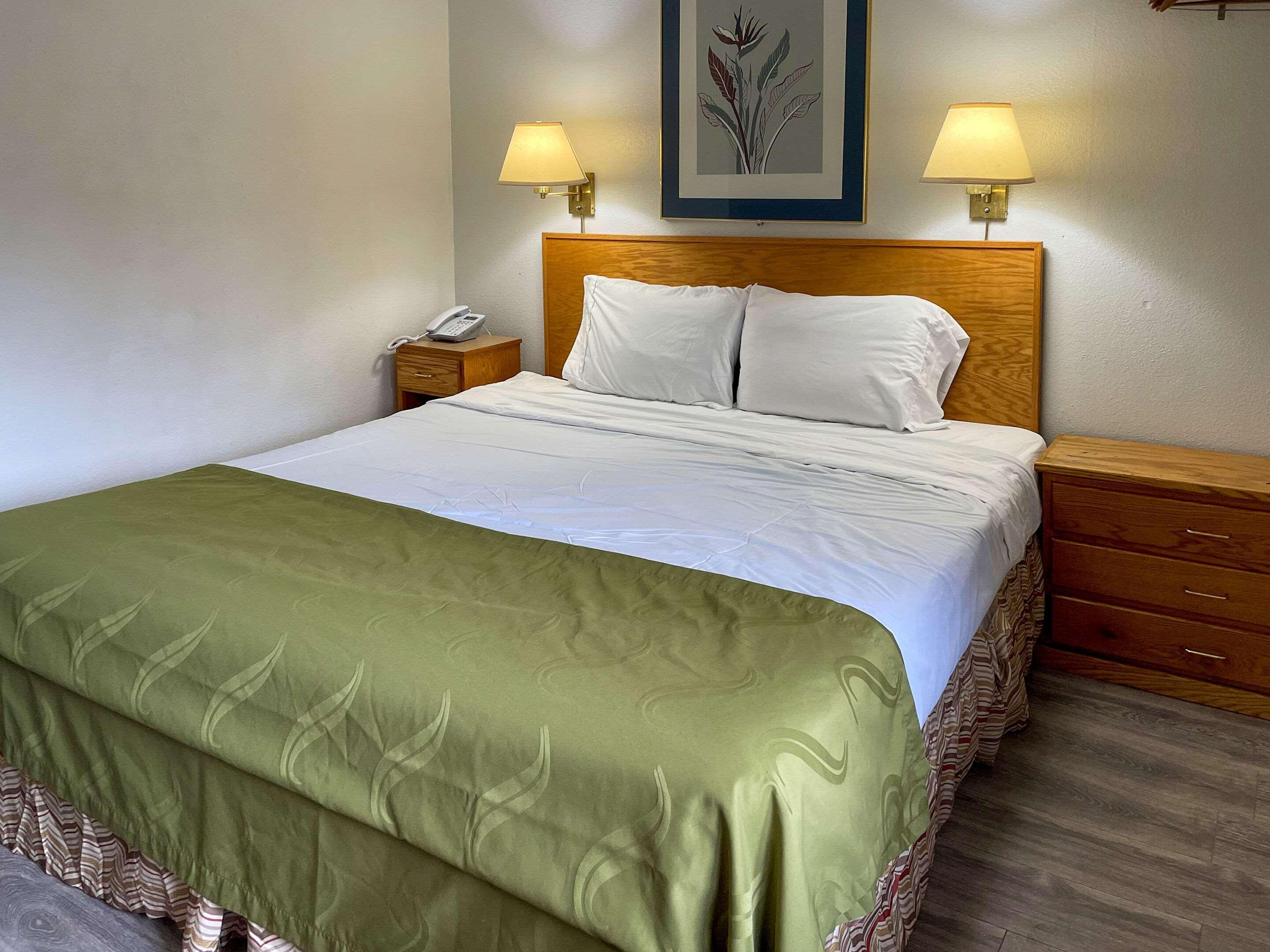 Rodeway Inn & Suites Omak - Okanogan מראה חיצוני תמונה
