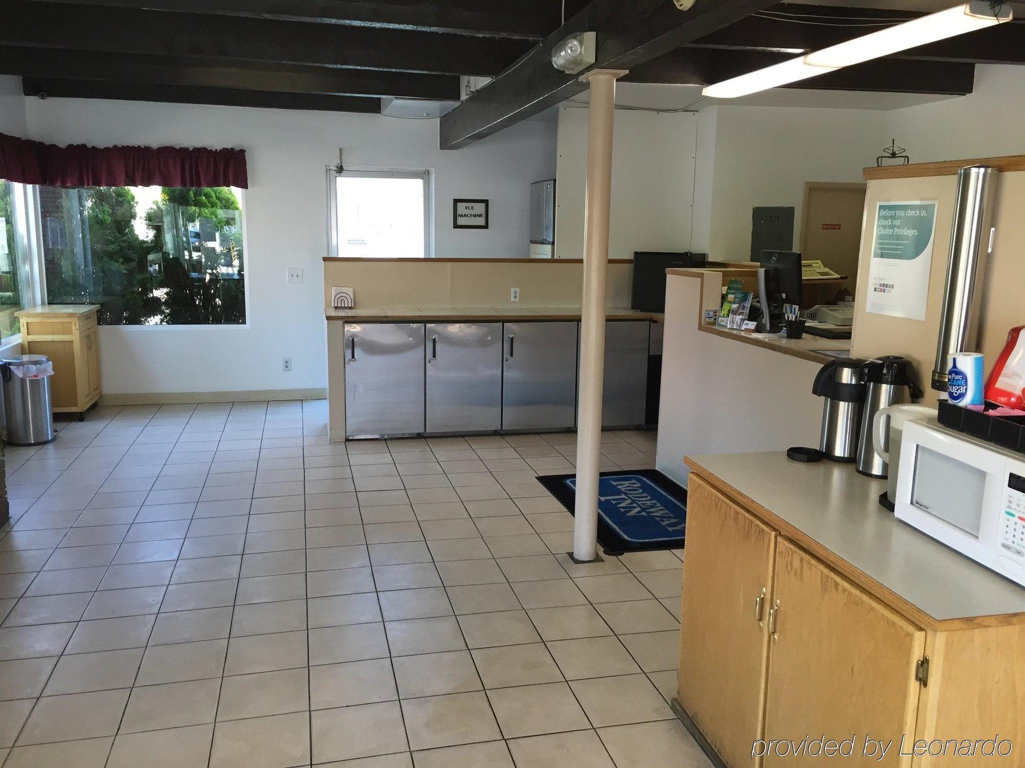 Rodeway Inn & Suites Omak - Okanogan מראה חיצוני תמונה