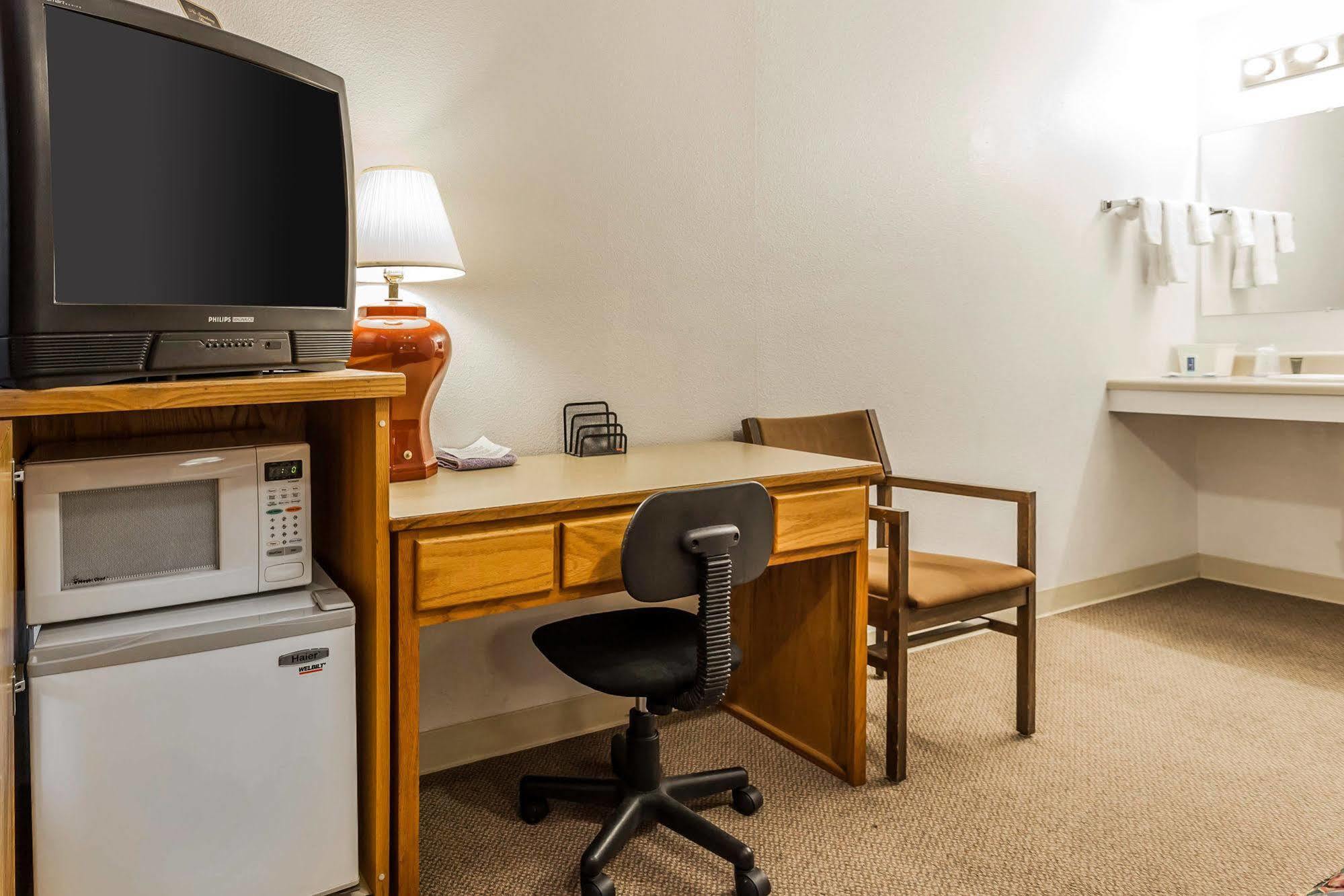 Rodeway Inn & Suites Omak - Okanogan מראה חיצוני תמונה