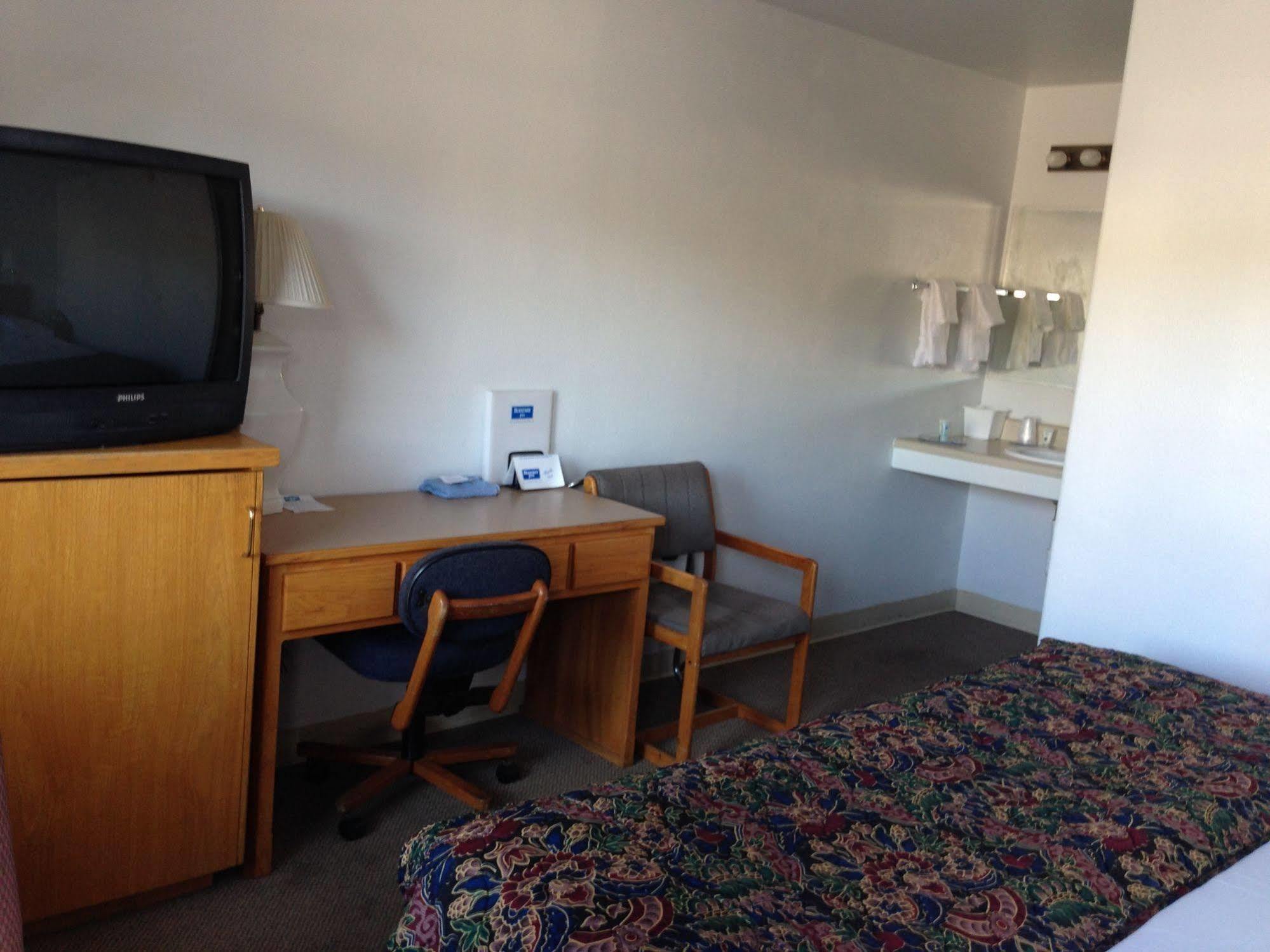 Rodeway Inn & Suites Omak - Okanogan מראה חיצוני תמונה